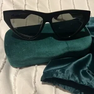NEW GUCCI GG1333S 001 BLACK CAT EYE WOMEN OMEN SUNGLASSES GUCCI Gucci | Accessories | New Gucci Gg333s 01 Black Cat Eye  main image 3